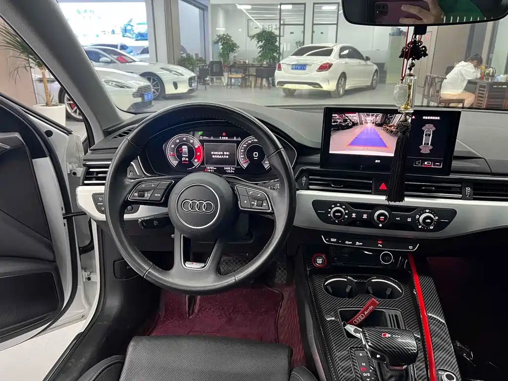 Audi A4L 2020