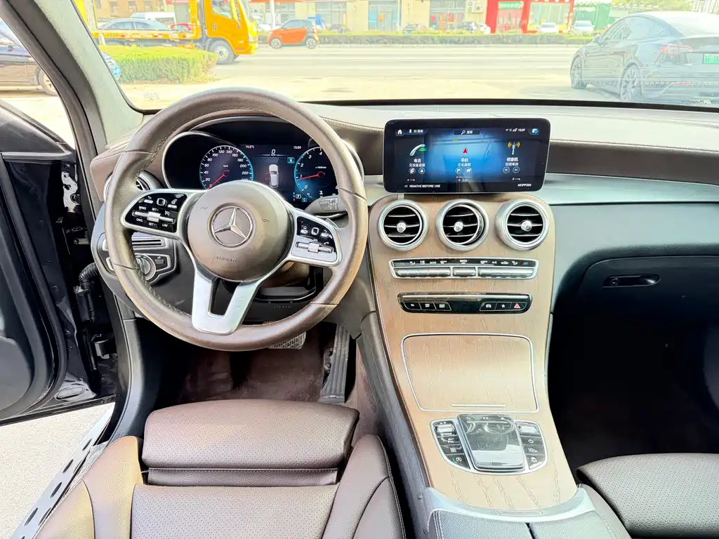 Mercedes-Benz GLC 2023 — фото 12