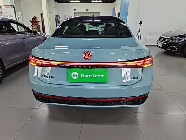 Volkswagen Passat 2024