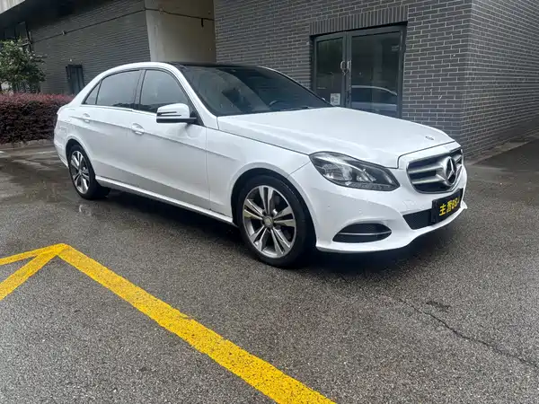 Mercedes-Benz E-Class 2015
