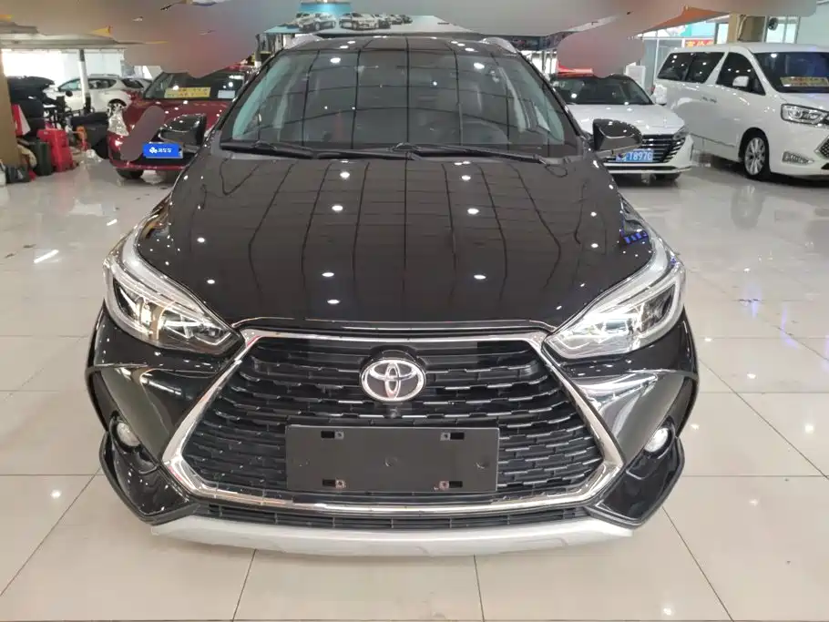 Toyota Yaris L 2021 — фото 2