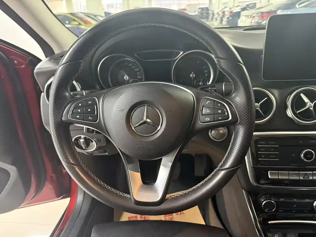 Mercedes-Benz GLA 2018 — фото 6
