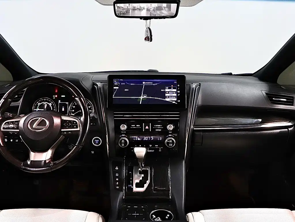 Lexus LM 2022 — фото 18