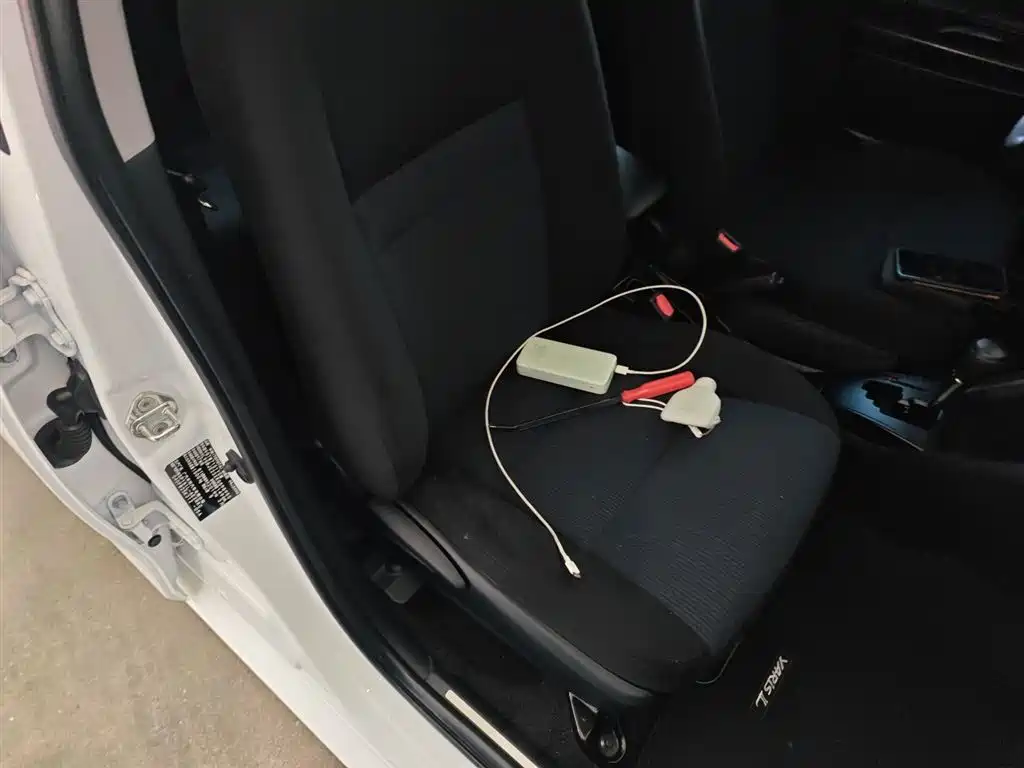 Toyota Yaris L 2019 — фото 25