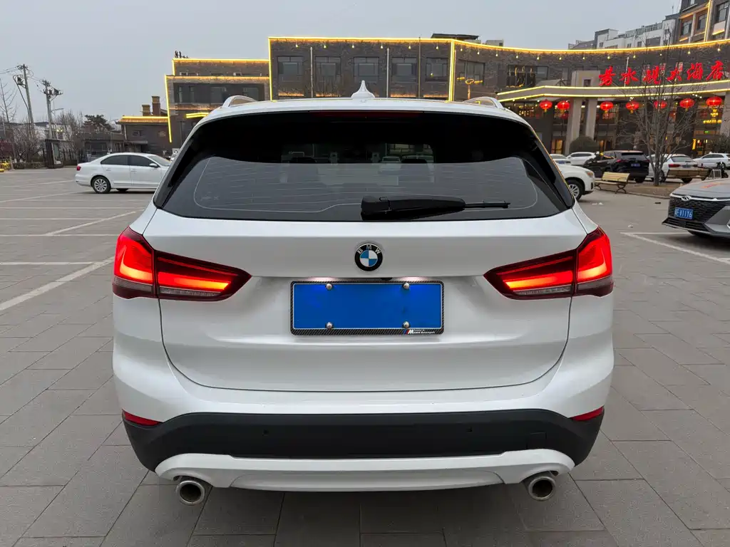 BMW X1 2022 — фото 9
