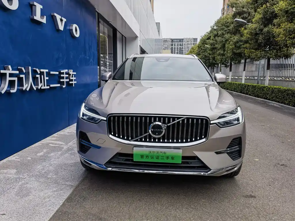 Volvo XC60 PHEV 2024 — фото 2