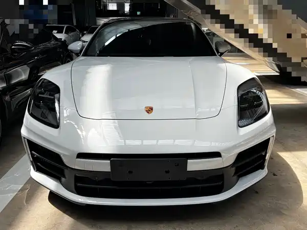 Porsche Panamera 2024