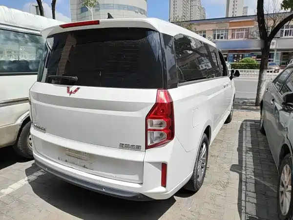 Wuling Journey 2023