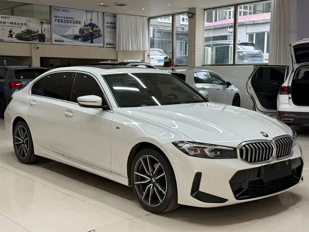 BMW 3 Series 2023
