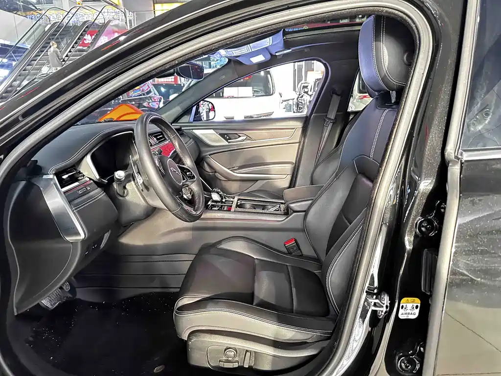 Jaguar XFL 2023 — фото 14