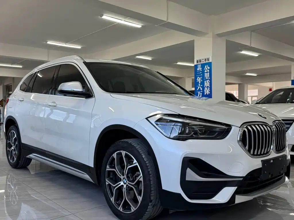 BMW X1 2022 — фото 3