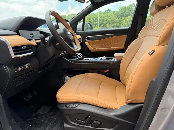 Geely Haoyue L 2025