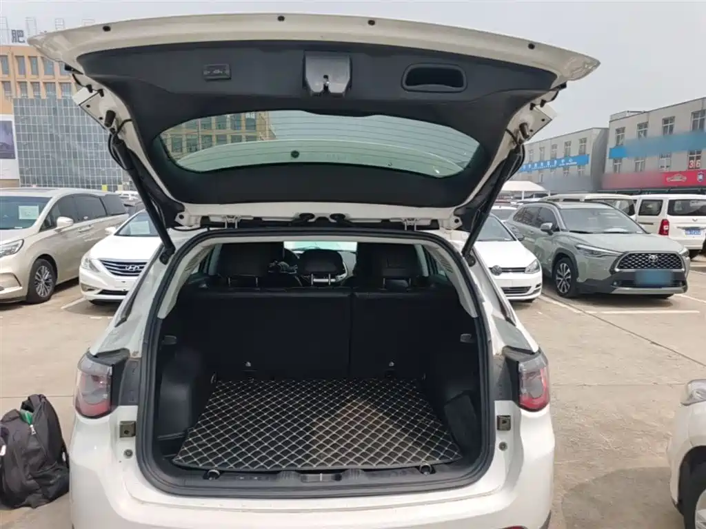 Jeep Compass 2017 — фото 15