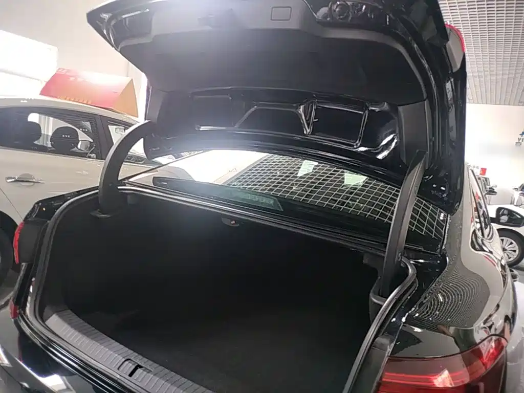 Volkswagen Passat PHEV 2021 — фото 19