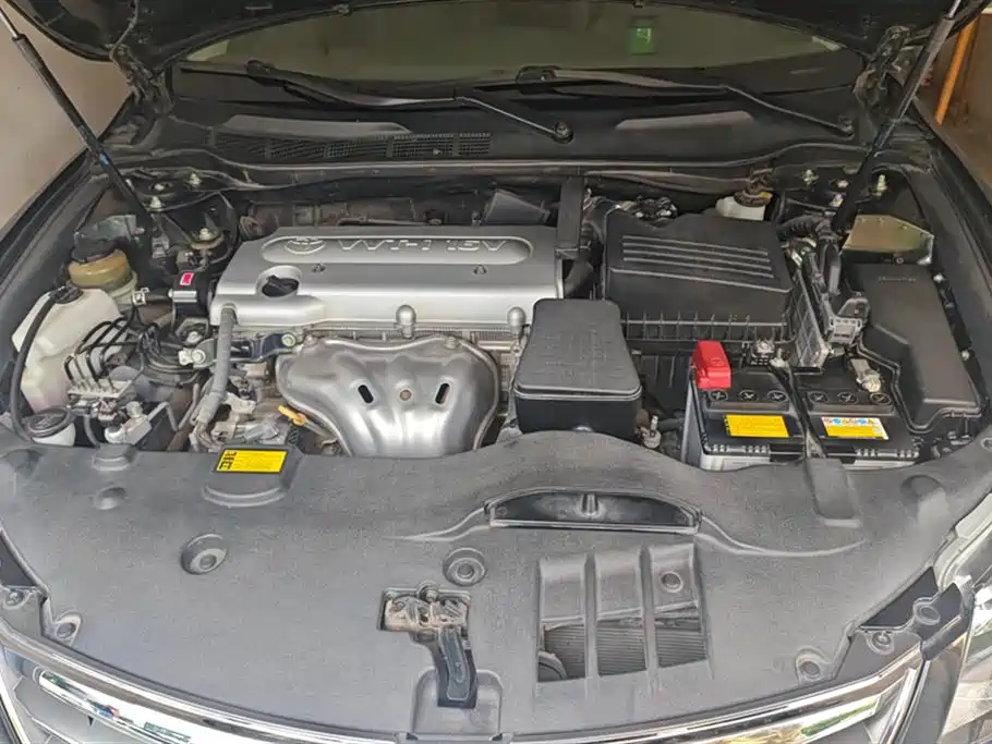 Toyota Camry 2015 — фото 10