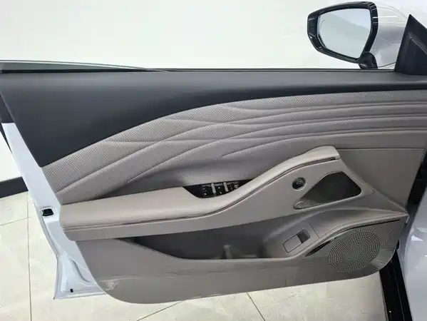 Geely Galaxy Starshine 8 2026