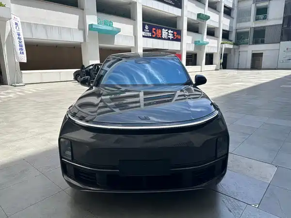 Li Auto L8 2024