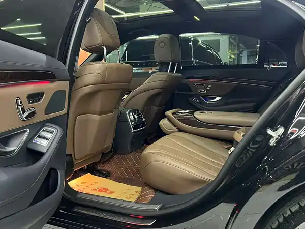 Mercedes-Benz S-Class 2020