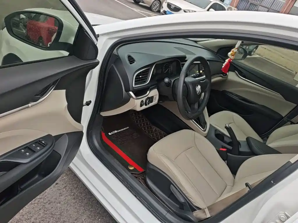 Buick Excelle 2020 — фото 12