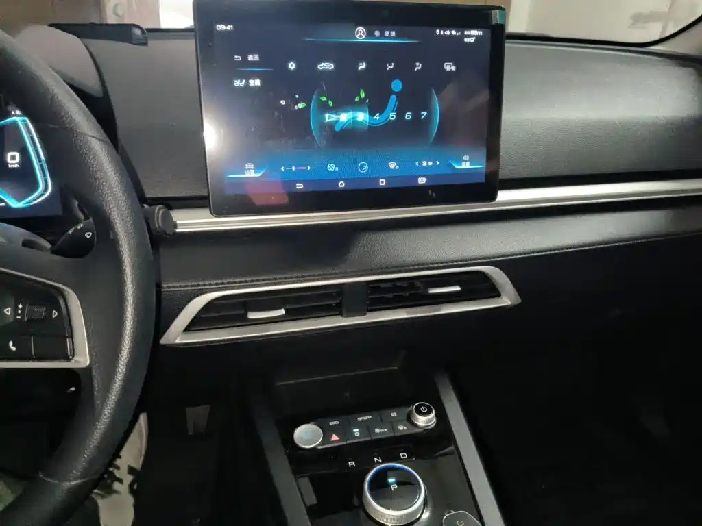 BYD e2 2022