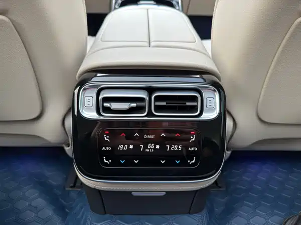Mercedes-Benz S-Class 2022
