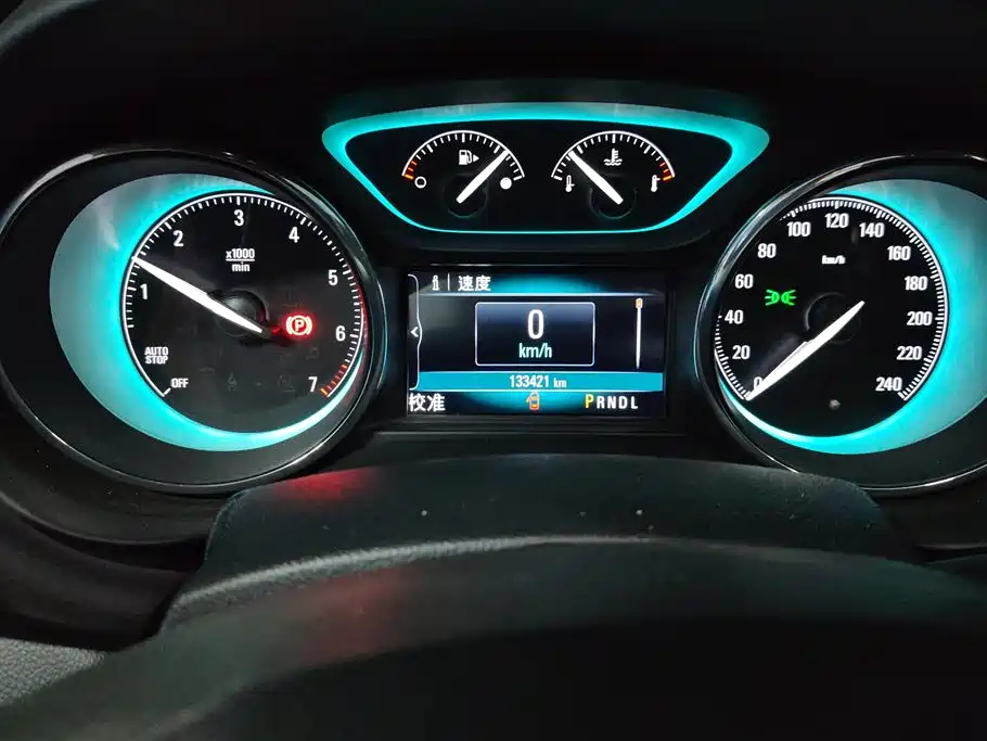 Buick Envision Plus 2016 — фото 14