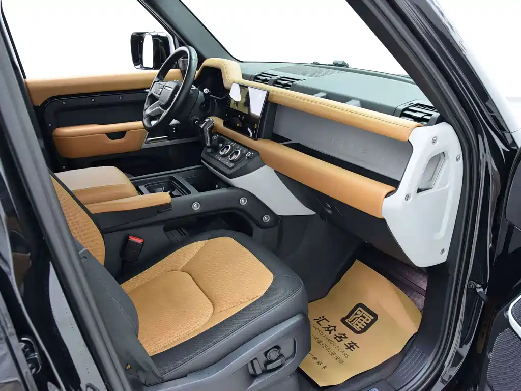 Land Rover Defender 2023 — фото 18