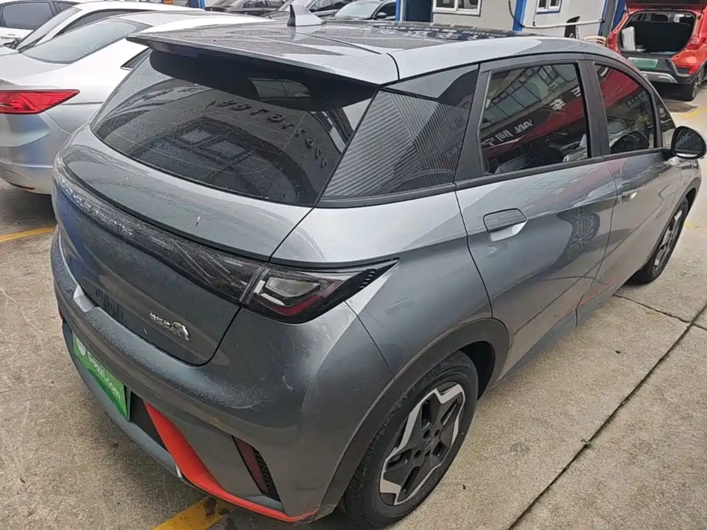 BYD Dolphin 2023