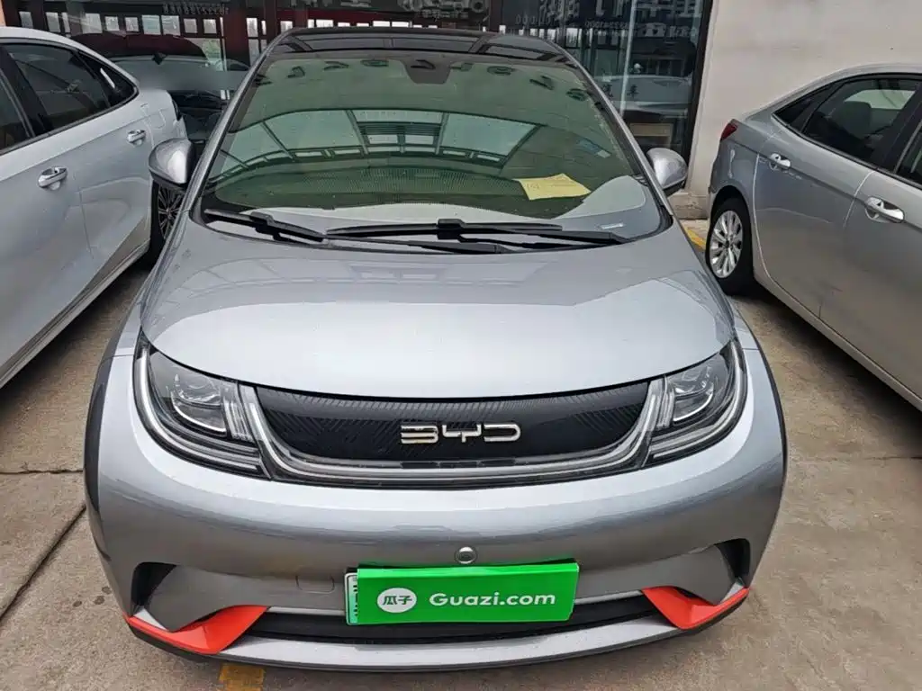 BYD Dolphin 2023