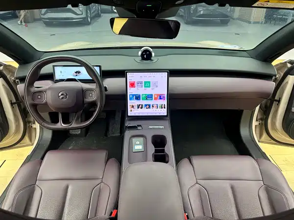 NIO ET5T 2024