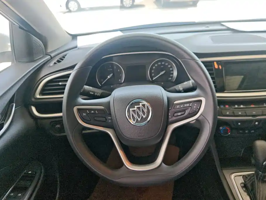 Buick Excelle 2021 — фото 15