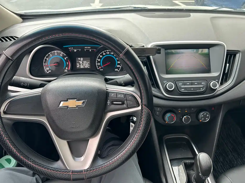 Chevrolet Cavalier 2018 — фото 11