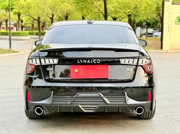 Lynk & Co 03 2022