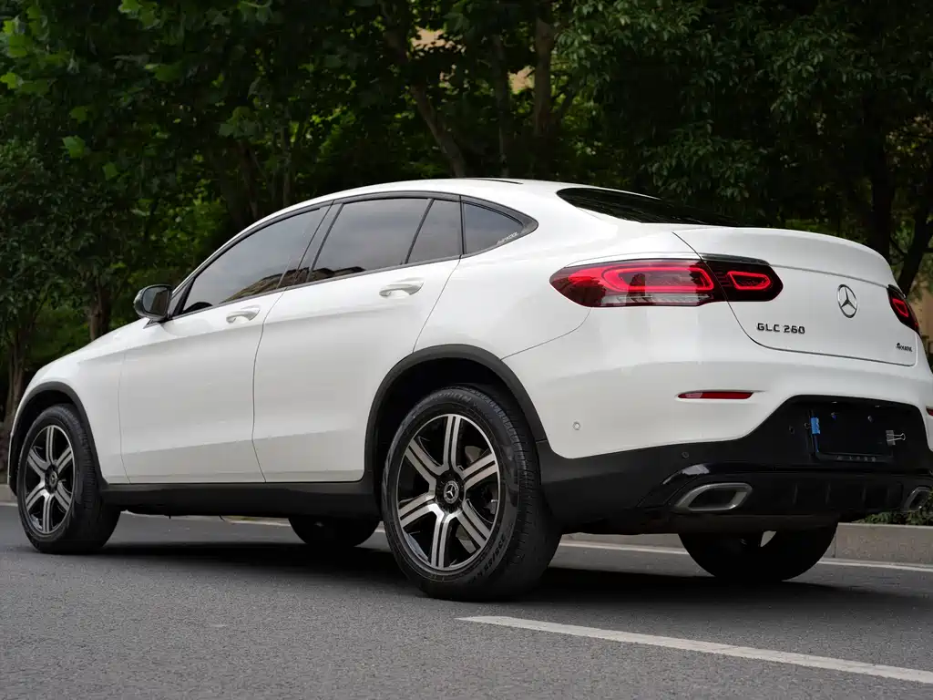 Mercedes-Benz GLC Coupe 2022 — фото 13