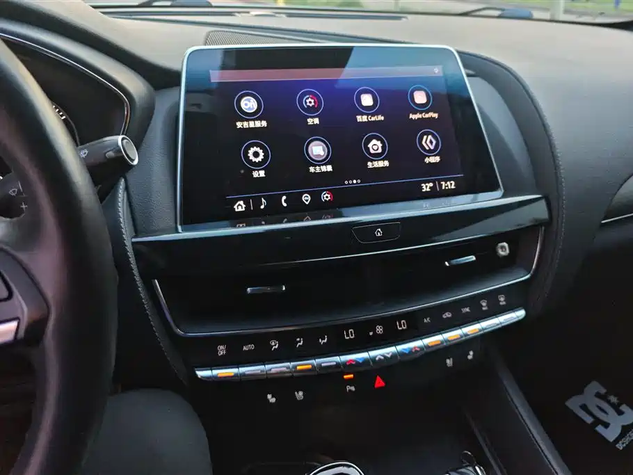 Cadillac CT5 2022 — фото 12