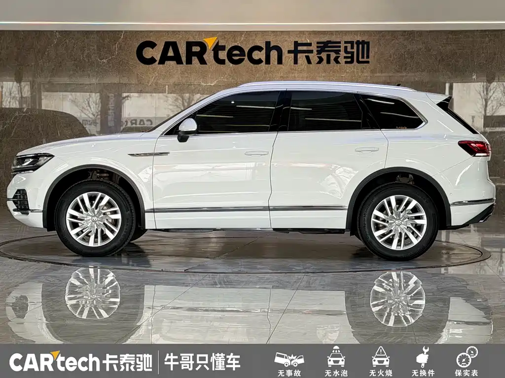 Volkswagen Touareg 2019 — фото 24