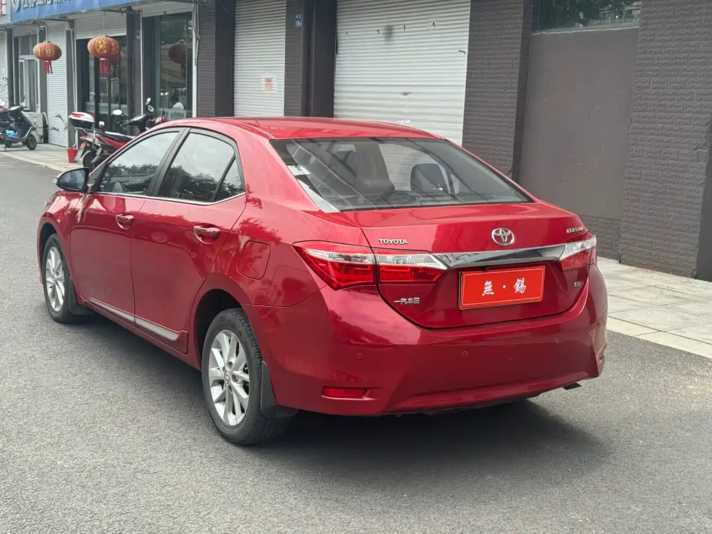 Toyota Corolla 2015 — фото 9