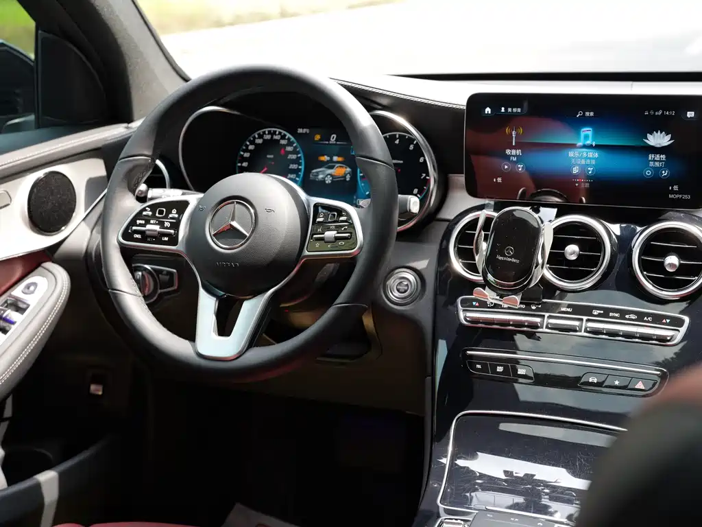 Mercedes-Benz GLC Coupe 2022 — фото 26