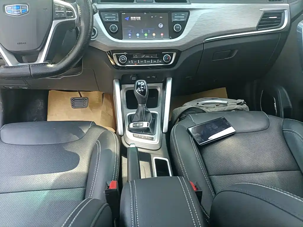 Geely Vision X3 2019 — фото 14