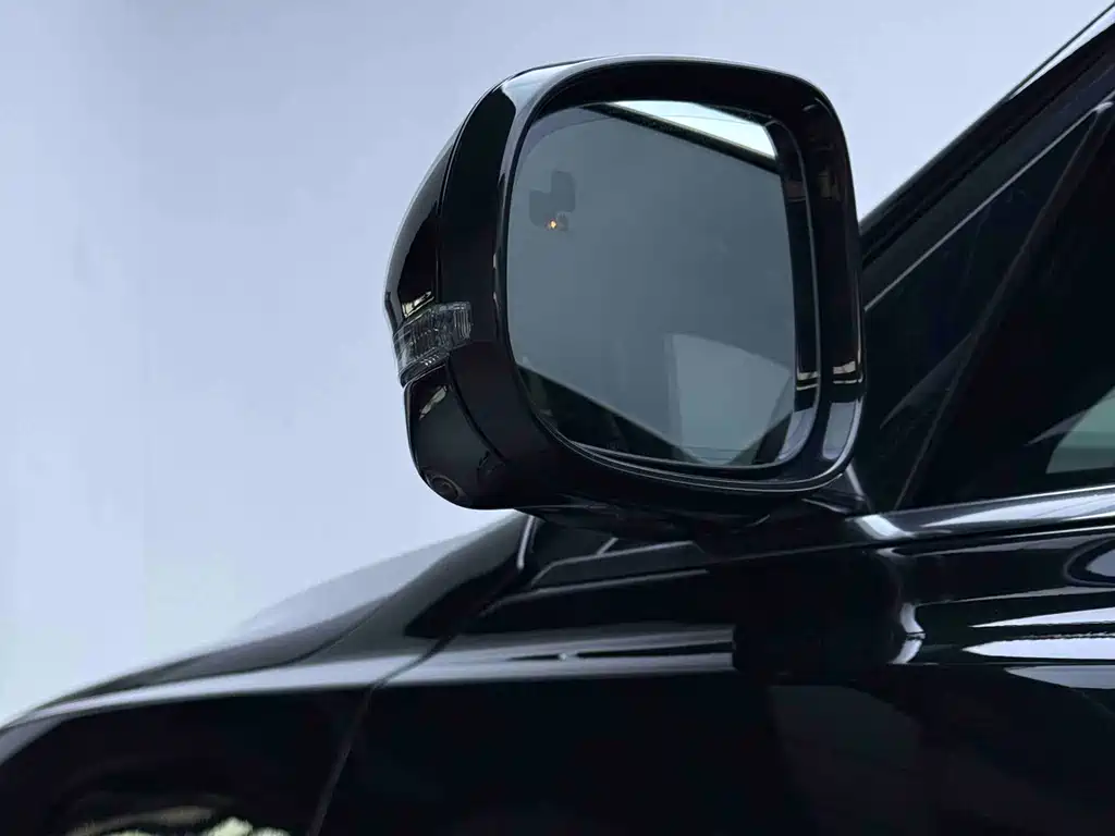 Jaguar XFL 2023 — фото 12