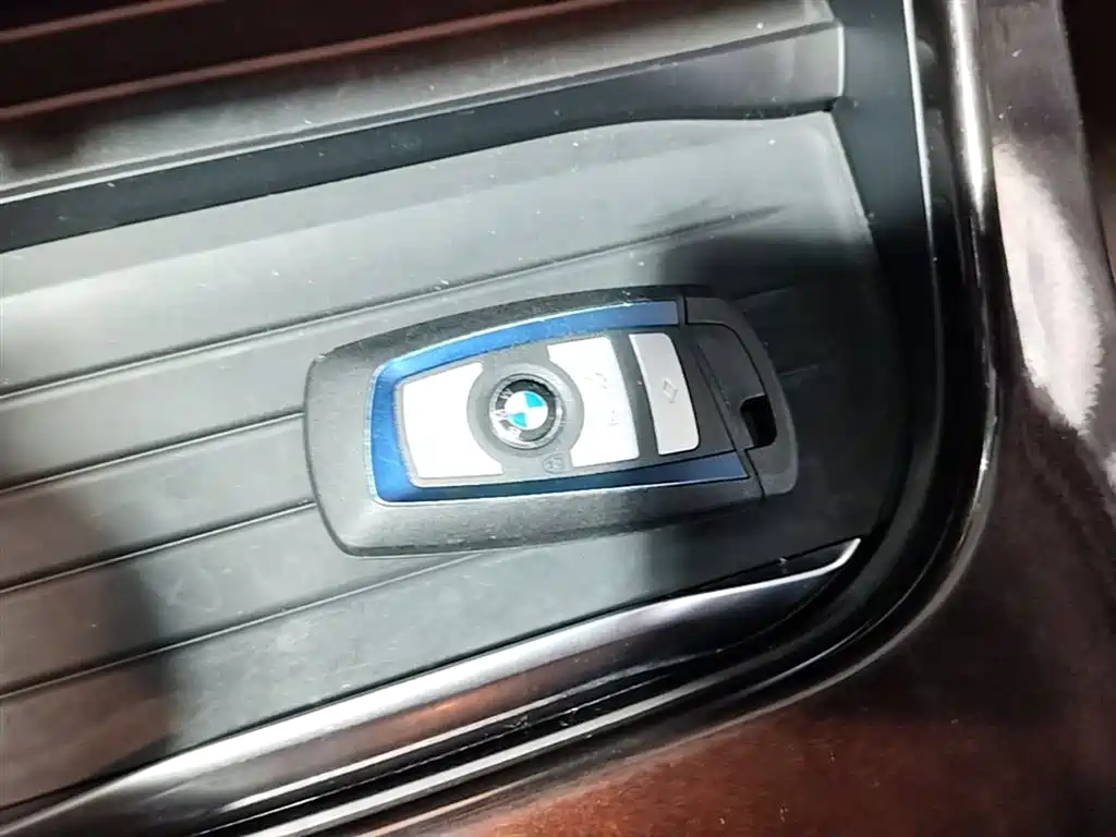BMW X4 2017 — фото 9