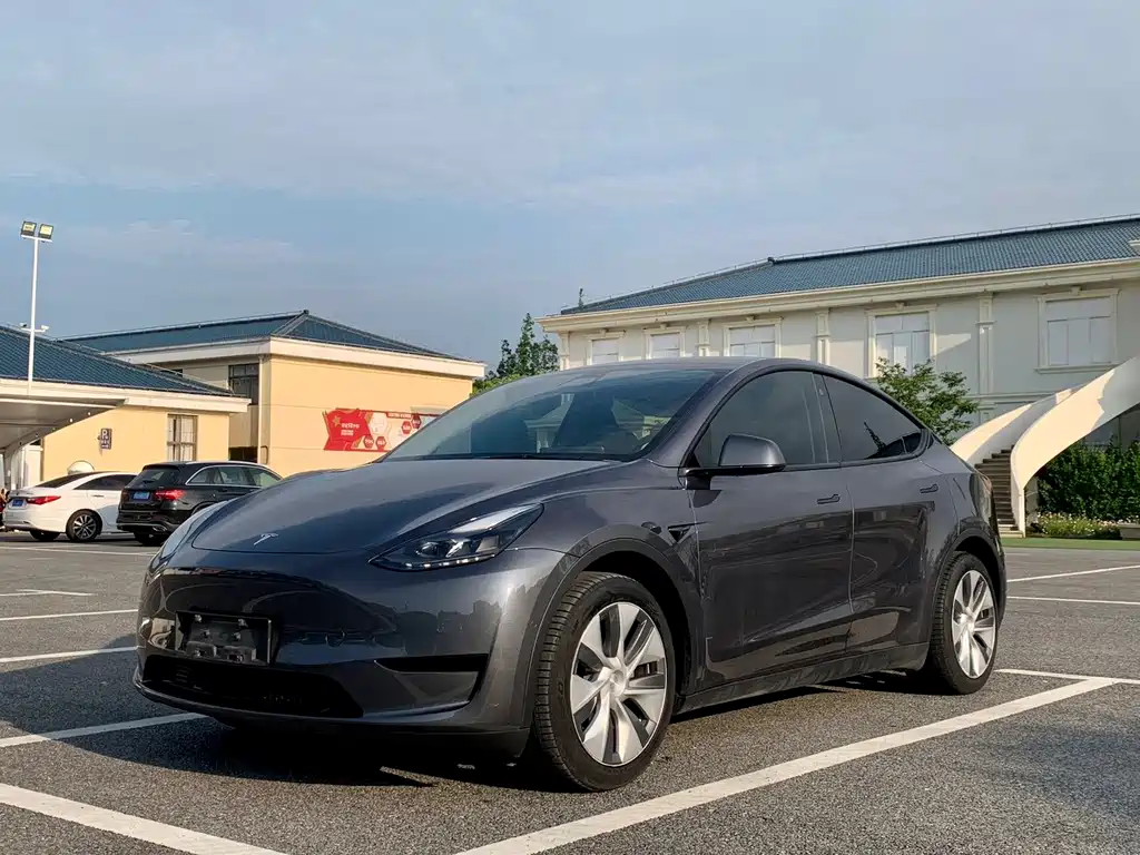 Tesla Model Y 2022 — фото 1