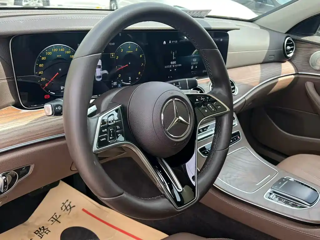 Mercedes-Benz E-Class 2022 — фото 18