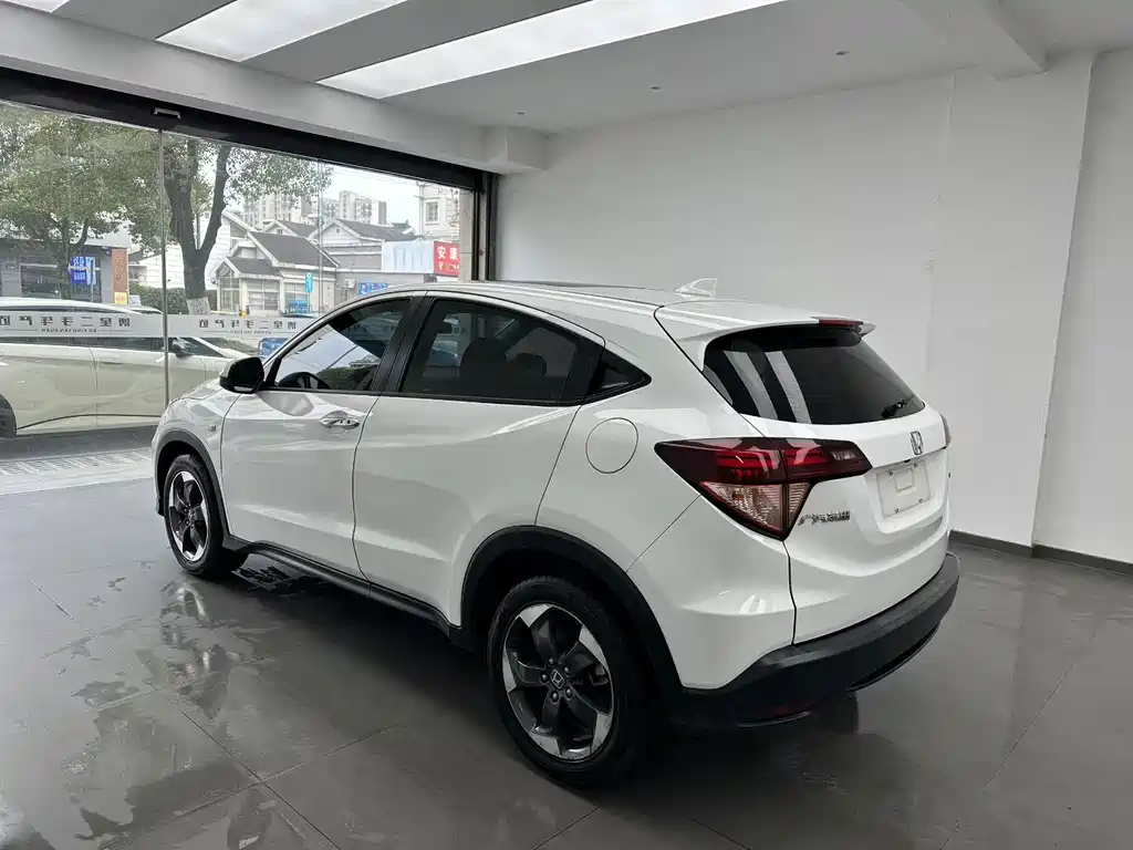 Honda Vezel 2019 — фото 7
