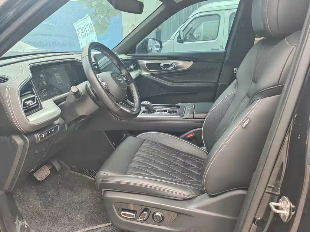 GAC Motor Trumpchi GS8 2022 — фото 4