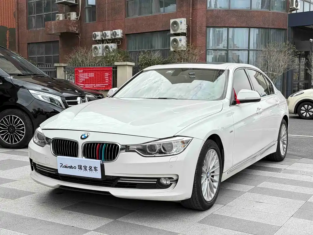 BMW 3 Series 2013 — фото 1