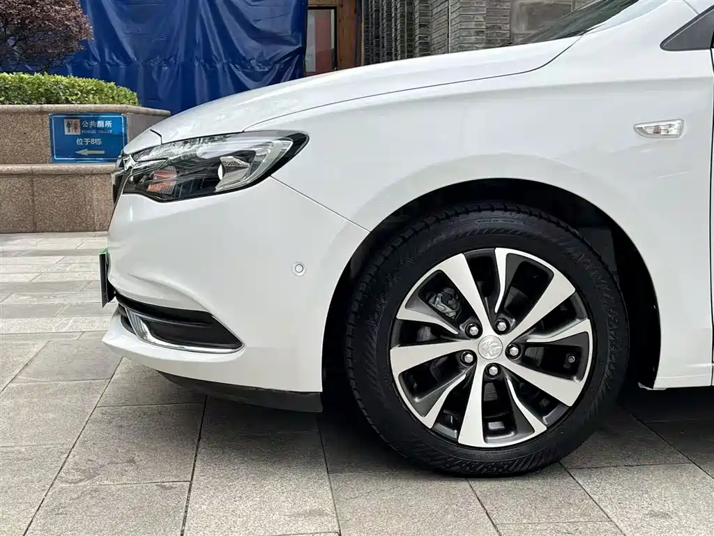 Buick Excelle 2018 — фото 23