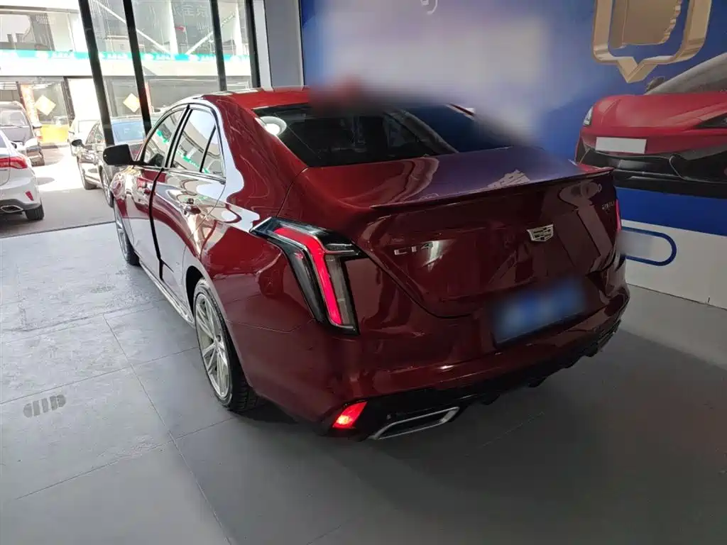 Cadillac CT4 2021 — фото 23