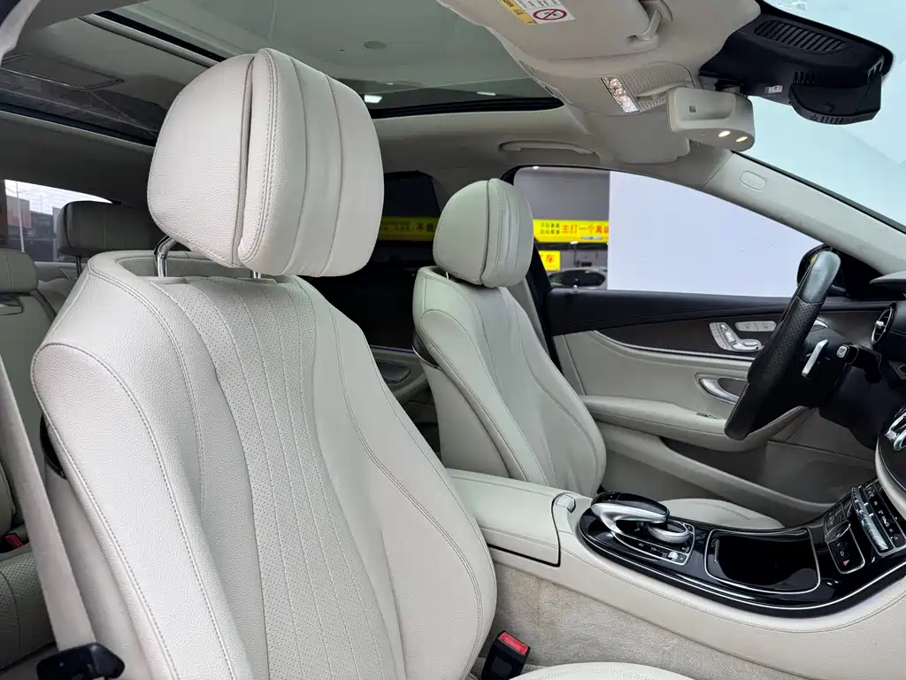 Mercedes-Benz E-Class 2016 — фото 16