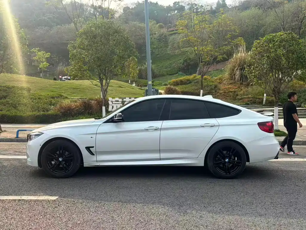 BMW 3 Series GT 2020 — фото 2